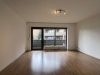 Schön geschnittene Zwei-Zimmer-Wohnung mit großem Balkon und Garage - 294 - Wohnzimmer
